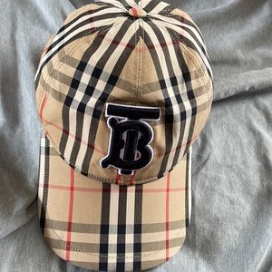 Burberry Hat Size Medium Wore Twice In Great Condition